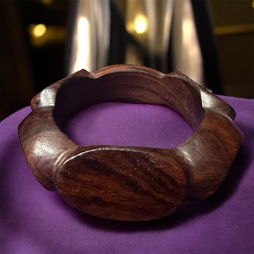 Vintage Carol For Eva Graham bangle Bracelet Red  Wood Hand Carved 7”